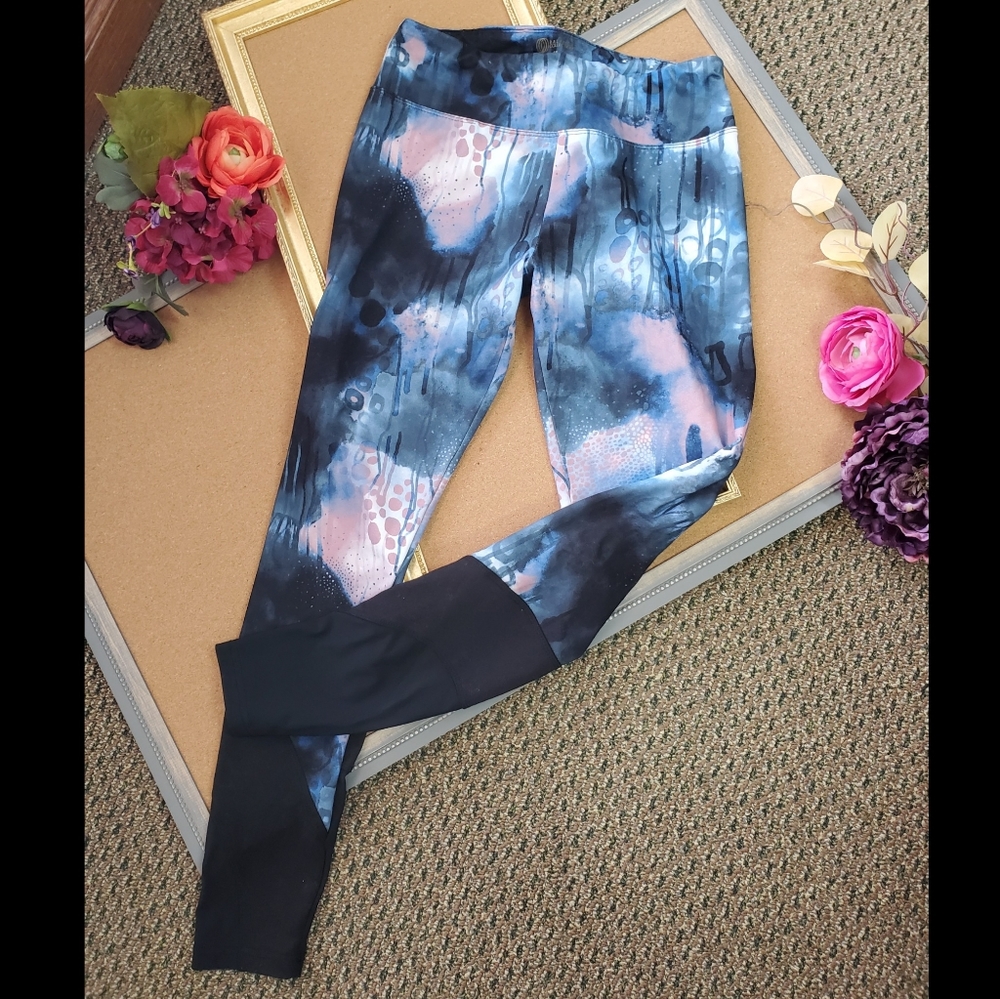 Balance Collection Mesh Vented Watercolor Leggings